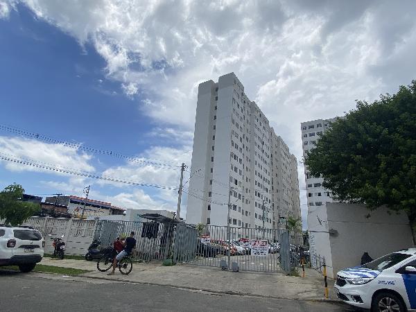 Vende-se em Salvador-BA  apto, 66.84 de área total, 38.73 de área privativa,  2_qto(s), a.serv, WC, 1_sala(s), cozinha.