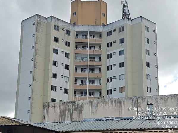 Vende-se em Salvador-BA  apto, 116.43 de área total, 75.82 de área privativa,  3_qto(s), a.serv, WC, 1_sala(s), cozinha, Terraco, 2_vaga(s) de garagem.