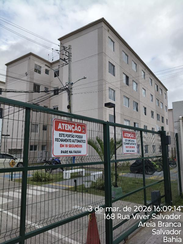 Vende-se em Salvador-BA  apto, 69.57 de área total, 40.53 de área privativa,  2_qto(s), a.serv, WC, 1_sala(s), cozinha.