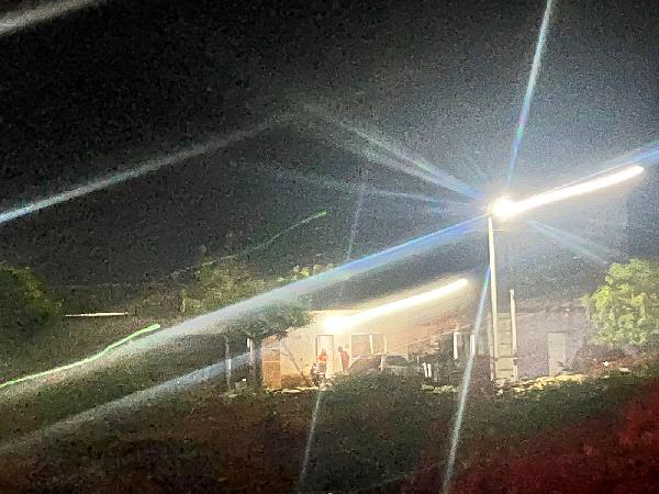 Vende-se em Santa Rita De Cassia-BA  Casa, 50.92 de área privativa, 250.00 de área do terreno,  2_qto(s), a.serv, WC, 1_sala(s), cozinha.