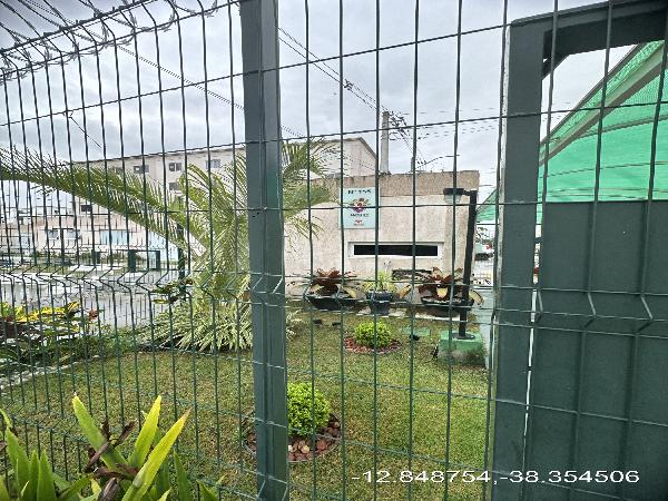 Vende-se em Salvador-BA  apto, 69.57 de área total, 40.53 de área privativa,  1_qto(s), a.serv, WC, 1_sala(s), cozinha.