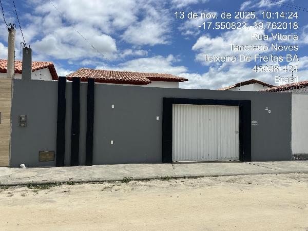 Vende-se em Teixeira De Freitas-BA  Casa, 61.10 de área total, 61.10 de área privativa, 200.00 de área do terreno,  2_qto(s), a.serv, WC, 1_sala(s), cozinha.
