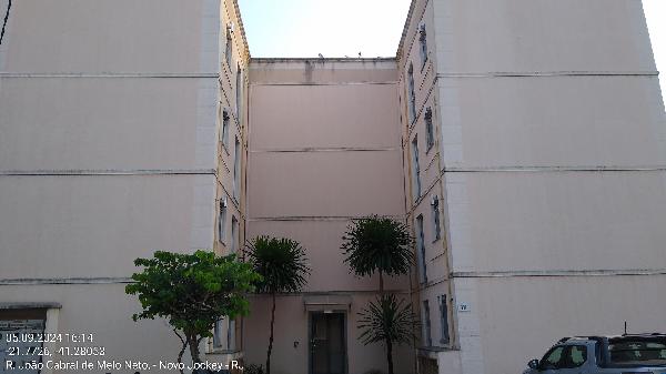 Vende-se em Campos Dos Goytacazes-RJ  apto, 47.69 de área privativa,  2_qto(s), WC, 1_sala(s), cozinha.