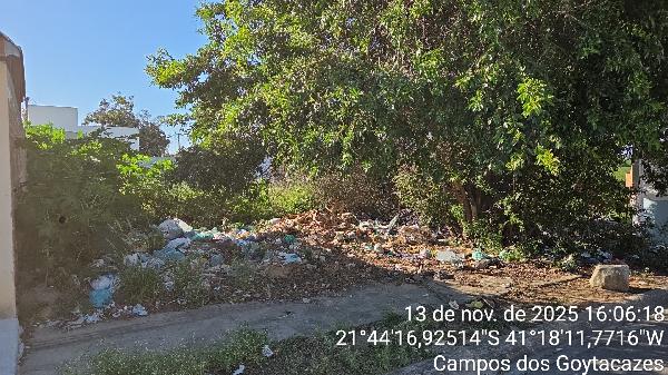 Vende-se em Campos Dos Goytacazes-RJ  Terreno, 246.19 de área do terreno.