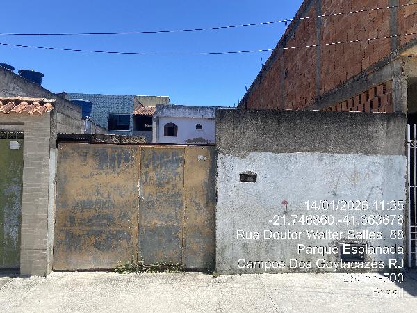 Vende-se em Campos Dos Goytacazes-RJ  Casa, 69.54 de área total, 69.54 de área privativa, 95.00 de área do terreno,  2_qto(s), a.serv, WC, 1_sala(s), cozinha.