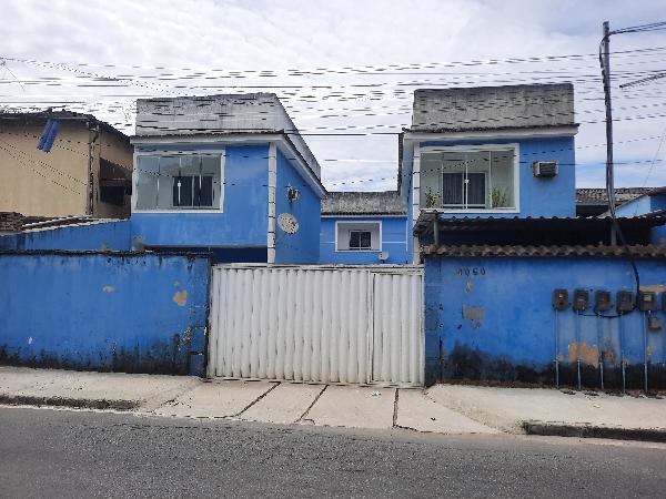 Vende-se em Duque De Caxias-RJ  Casa, 70.94 de área privativa, 35.49 de área do terreno,  2_qto(s), WC, 1_sala(s), cozinha, 1_vaga(s) de garagem.