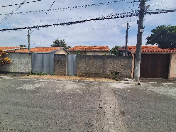 Vende-se em Itaborai-RJ  Casa, 51.49 de área total, 51.49 de área privativa, 348.50 de área do terreno,  2_qto(s), a.serv, WC, 1_sala(s), cozinha.