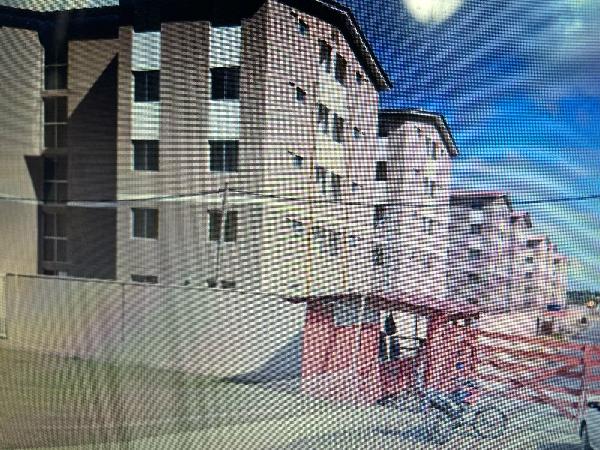 Vende-se em Itaborai-RJ  apto, 88.72 de área total, 43.95 de área privativa,  2_qto(s), WC, 1_sala(s), cozinha.