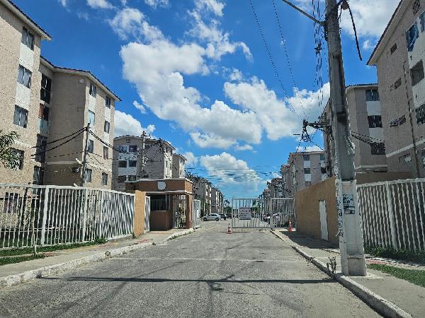 Vende-se em Itaborai-RJ  apto, 43.95 de área total, 43.95 de área privativa,  2_qto(s), WC, 1_sala(s), cozinha, 1_vaga(s) de garagem.
