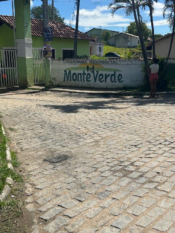 Vende-se em Itaborai-RJ  Casa, 53.47 de área total, 53.47 de área privativa, 240.00 de área do terreno,  2_qto(s), WC, 1_sala(s), cozinha.