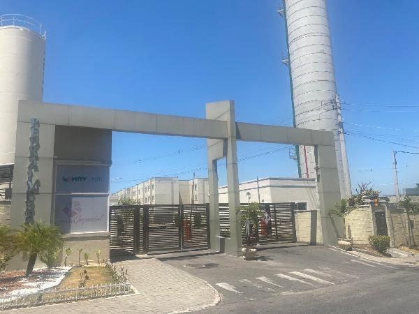 Vende-se em Itaborai-RJ  apto, 49.38 de área total, 40.82 de área privativa,  2_qto(s), WC, 1_sala(s), cozinha, 1_vaga(s) de garagem.