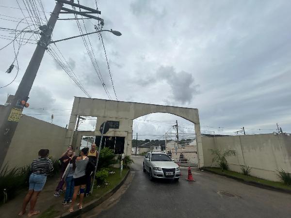 Vende-se em Itaborai-RJ  Casa, 52.15 de área total, 52.15 de área privativa, 150.00 de área do terreno,  2_qto(s), a.serv, WC, 1_sala(s), cozinha.