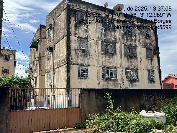 Vende-se em Cuiaba-MT  apto, 46.85 de área total, 46.85 de área privativa,  2_qto(s), a.serv, WC, 1_sala(s), cozinha.