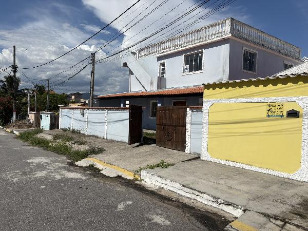 Vende-se em Marica-RJ  Casa, 195.80 de área total, 195.80 de área privativa, 240.00 de área do terreno,  4_qto(s), varanda, WC, 2_sala(s), cozinha, Terraco.