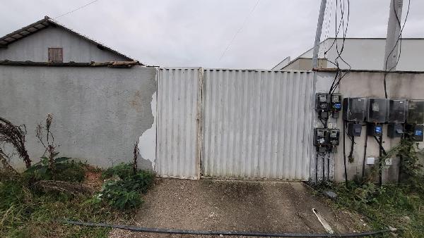 Vende-se em Mage-RJ  Casa, 51.85 de área privativa, 77.75 de área do terreno,  2_qto(s), WC, 1_sala(s), sacada, cozinha.