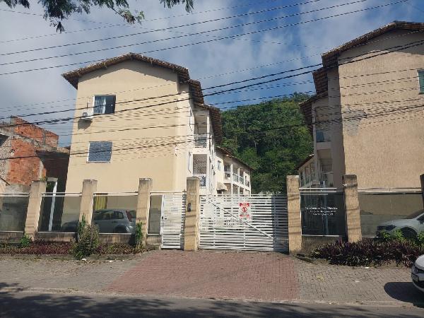 Vende-se em Marica-RJ  apto, 57.03 de área total, 69.53 de área privativa,  2_qto(s), a.serv, WC, 1_sala(s), cozinha, 1_vaga(s) de garagem.
