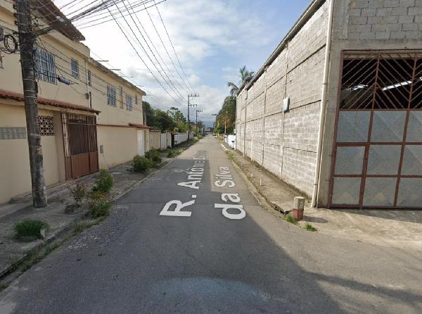 Vende-se em Itaguai-RJ  Casa, 47.20 de área total, 47.20 de área privativa, 78.43 de área do terreno,  2_qto(s), varanda, WC, 1_sala(s), cozinha, 1_vaga(s) de garagem.