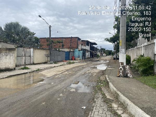 Vende-se em Itaguai-RJ  apto, 108.20 de área total, 47.19 de área privativa,  2_qto(s), WC, 1_sala(s), cozinha.