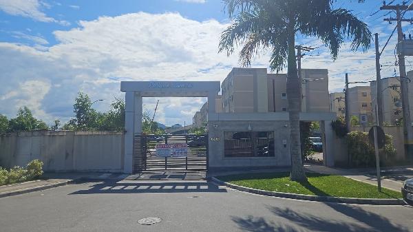 Vende-se em Macae-RJ  apto, 47.92 de área total, 47.92 de área privativa,  2_qto(s), a.serv, WC, 1_sala(s), cozinha, 1_vaga(s) de garagem.