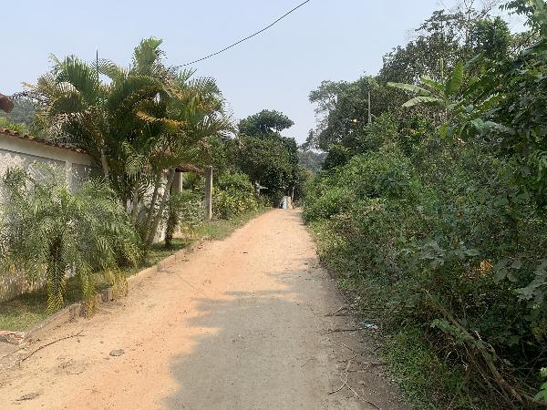 Vende-se em Mage-RJ  Casa, 61.20 de área privativa, 5800.00 de área do terreno,  1_qto(s), WC, 1_sala(s), sacada, cozinha.