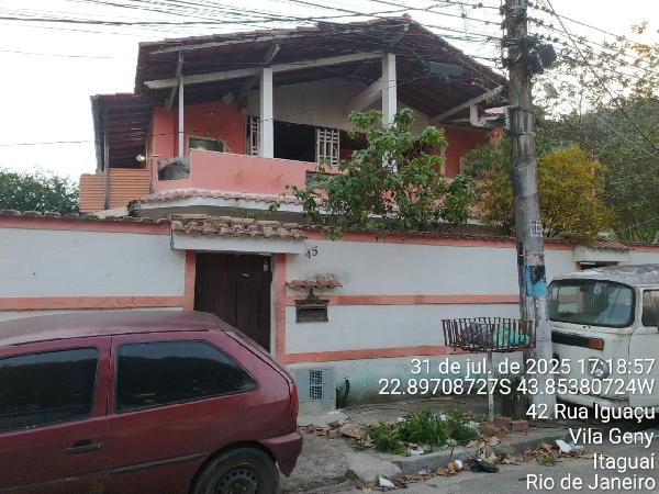 Vende-se em Itaguai-RJ  Casa, 238.00 de área total, 238.00 de área privativa, 600.00 de área do terreno,  6_qto(s), varanda, a.serv, WC, 1_sala(s), cozinha, 1_vaga(s) de garagem.