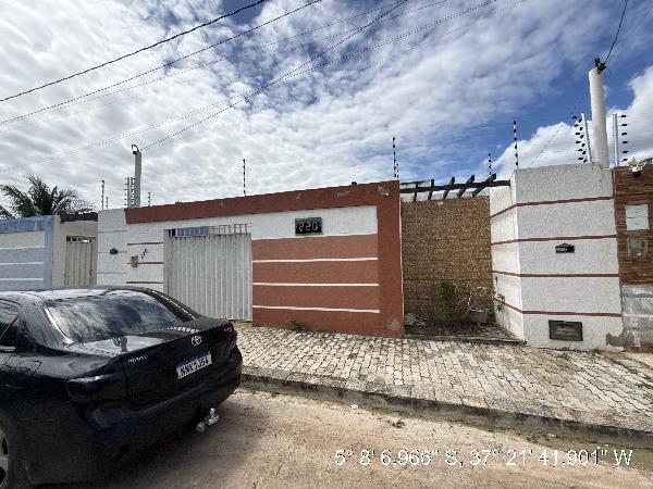Vende-se em Mossoro-RN  Casa, 67.23 de área total, 67.23 de área privativa, 200.00 de área do terreno,  2_qto(s), a.serv, WC, 1_sala(s), cozinha, Terraco.