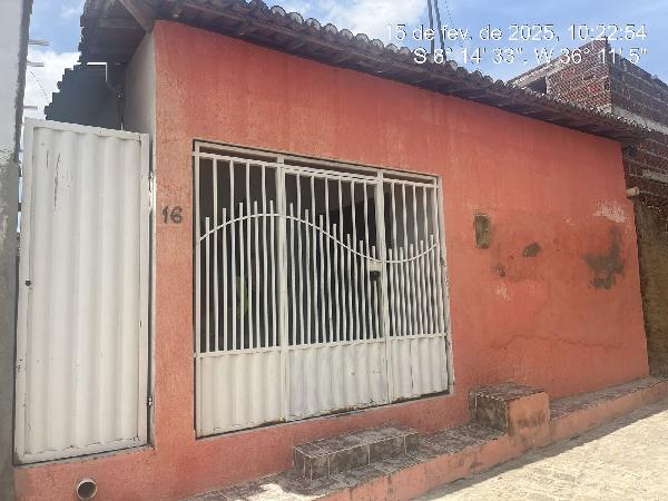 Vende-se em Campo Redondo-RN  Casa, 64.31 de área total, 64.31 de área privativa, 71.11 de área do terreno,  2_qto(s), a.serv, WC, 1_sala(s), cozinha, Terraco.