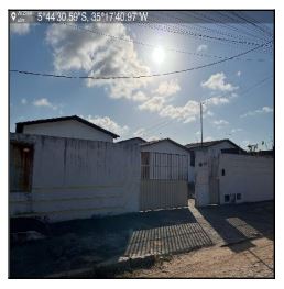 Vende-se em Sao Goncalo Do Amarante-RN  Casa, 46.34 de área privativa, 99.24 de área do terreno,  2_qto(s), WC, 1_sala(s), cozinha, 1_vaga(s) de garagem.