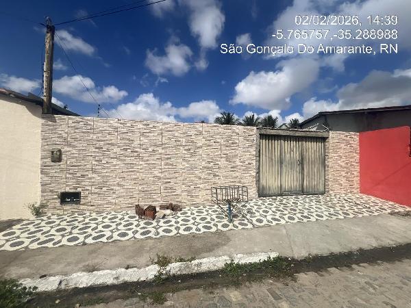 Vende-se em Sao Goncalo Do Amarante-RN  Casa, 122.31 de área total, 122.31 de área privativa, 300.00 de área do terreno,  2_qto(s), a.serv, WC, 1_sala(s), cozinha, Terraco.