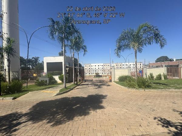 Vende-se em Araraquara-SP  apto, 103.05 de área total, 39.30 de área privativa,  2_qto(s), WC, 1_sala(s), cozinha, 1_vaga(s) de garagem.