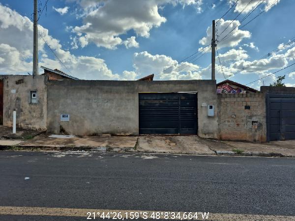 Vende-se em Araraquara-SP  Casa, 41.10 de área total, 41.10 de área privativa, 200.00 de área do terreno,  2_qto(s), a.serv, WC, 1_sala(s), cozinha.