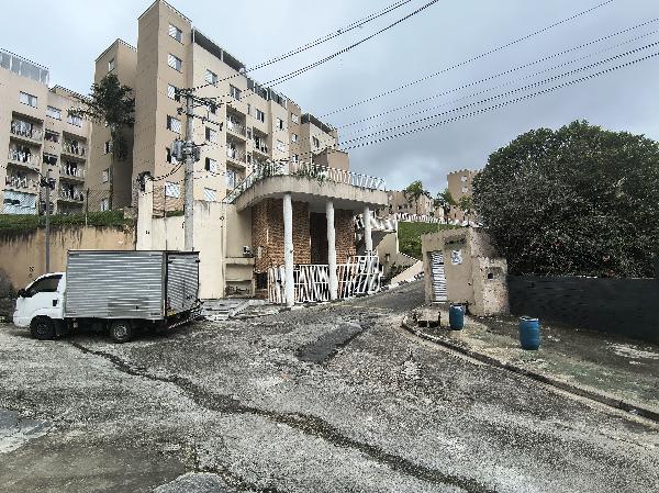 Vende-se em Cotia-SP  apto, 181.01 de área total, 97.01 de área privativa,  3_qto(s), a.serv, WC, 1_sala(s), cozinha, 1_vaga(s) de garagem.