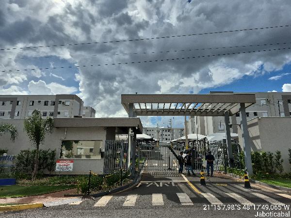 Vende-se em Jaboticabal-SP  apto, 88.74 de área total, 43.06 de área privativa,  2_qto(s), a.serv, WC, 1_sala(s), cozinha, 1_vaga(s) de garagem.