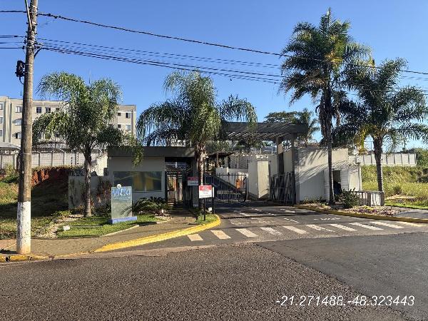 Vende-se em Jaboticabal-SP  apto, 91.42 de área total, 43.06 de área privativa,  2_qto(s), a.serv, WC, 1_sala(s), cozinha, 1_vaga(s) de garagem.
