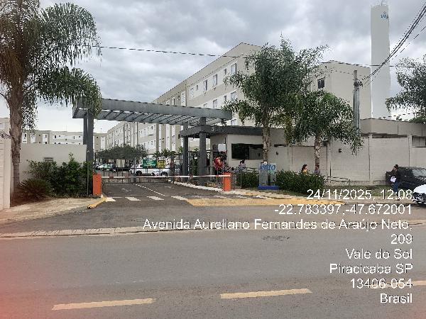 Vende-se em Piracicaba-SP  apto, 87.08 de área total, 45.64 de área privativa,  1_qto(s), WC, 1_sala(s), cozinha, 1_vaga(s) de garagem.