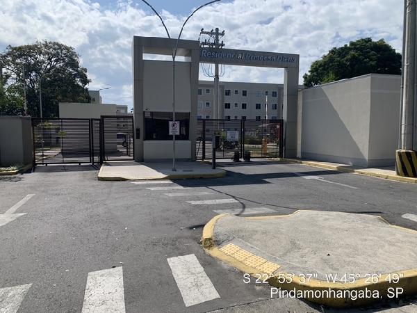 Vende-se em Pindamonhangaba-SP  apto, 85.73 de área total, 39.30 de área privativa,  2_qto(s), WC, 1_sala(s), cozinha, 1_vaga(s) de garagem.
