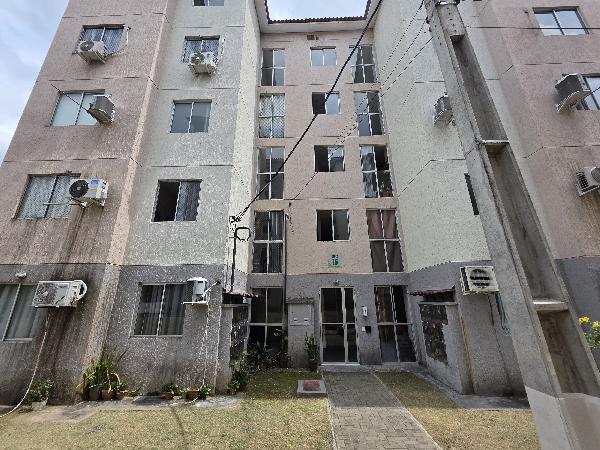 Vende-se em Manaus-AM  apto, 123.98 de área total, 41.46 de área privativa,  2_qto(s), a.serv, WC, 1_sala(s), cozinha.