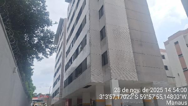Vende-se em Manaus-AM  apto, 130.43 de área total, 68.94 de área privativa,  2_qto(s), a.serv, WC, cozinha, 1_vaga(s) de garagem.