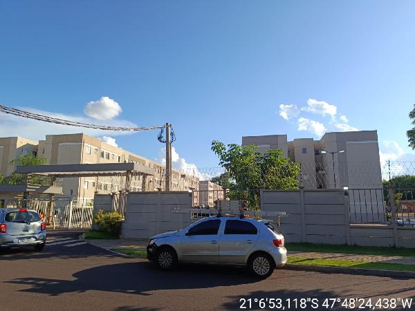 Vende-se em Ribeirao Preto-SP  apto, 89.20 de área total, 43.06 de área privativa,  2_qto(s), a.serv, WC, 1_sala(s), cozinha, 1_vaga(s) de garagem.