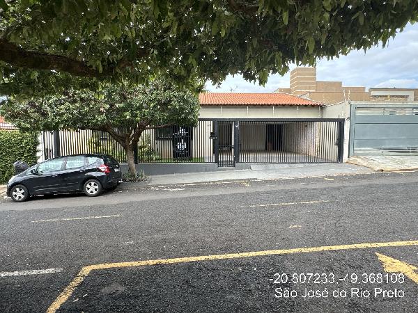 Vende-se em Sao Jose Do Rio Preto-SP  Casa, 242.00 de área total, 242.00 de área privativa, 376.00 de área do terreno,  2_qto(s), a.serv, WC, 1_sala(s), cozinha.