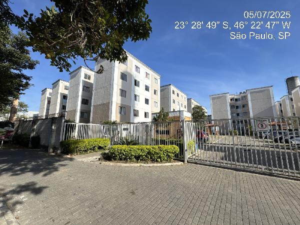 Vende-se em Sao Paulo-SP  apto, 65.19 de área total, 38.72 de área privativa,  2_qto(s), WC, 1_sala(s), cozinha.