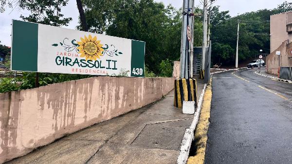 Vende-se em Sao Jose Dos Campos-SP  apto, 69.70 de área total, 69.70 de área privativa,  2_qto(s), a.serv, WC, 1_sala(s), cozinha, 1_vaga(s) de garagem.