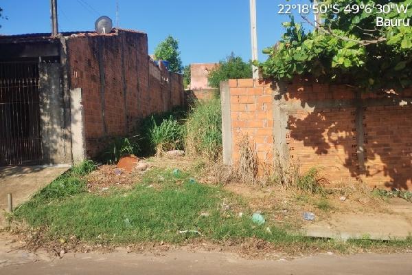 Vende-se em Bauru-SP  Terreno, 125.00 de área do terreno.