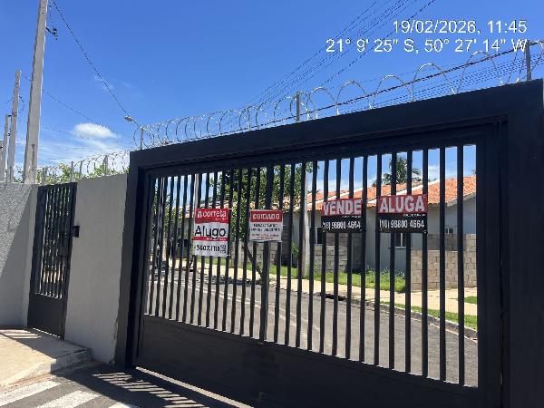 Vende-se em Aracatuba-SP  Casa, 147.59 de área total, 47.00 de área privativa, 99.00 de área do terreno,  2_qto(s), a.serv, WC, 1_sala(s), cozinha, 1_vaga(s) de garagem.