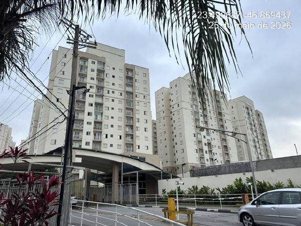 Vende-se em Barueri-SP  apto, 132.04 de área total, 71.68 de área privativa,  2_qto(s), a.serv, WC, 1_sala(s), cozinha, 1_vaga(s) de garagem.
