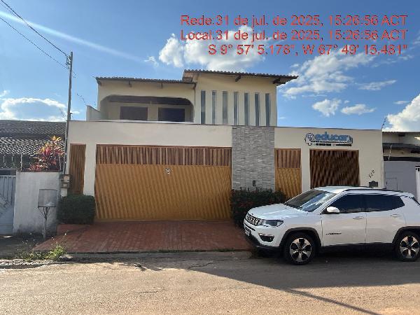 Vende-se em Rio Branco-AC  Casa, 341.42 de área total, 341.42 de área privativa, 300.00 de área do terreno,  4_qto(s), a.serv, WC, WC Emp, 1_sala(s), cozinha, 1_vaga(s) de garagem.