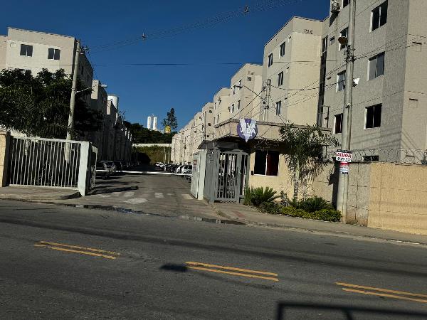 Vende-se em Belford Roxo-RJ  apto, 43.29 de área total, 43.29 de área privativa,  2_qto(s), WC, 1_sala(s), cozinha.