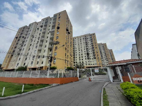 Vende-se em Belford Roxo-RJ  apto, 54.75 de área total, 54.75 de área privativa,  2_qto(s), WC, 1_sala(s), cozinha.