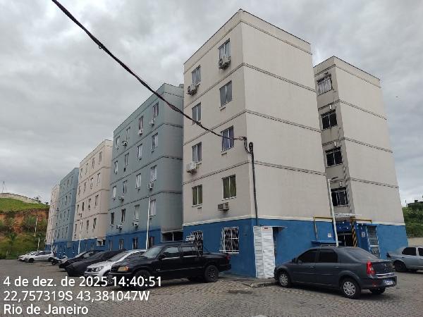 Vende-se em Belford Roxo-RJ  apto, 90.79 de área total, 48.00 de área privativa,  2_qto(s), a.serv, WC, 1_sala(s), cozinha, 1_vaga(s) de garagem.