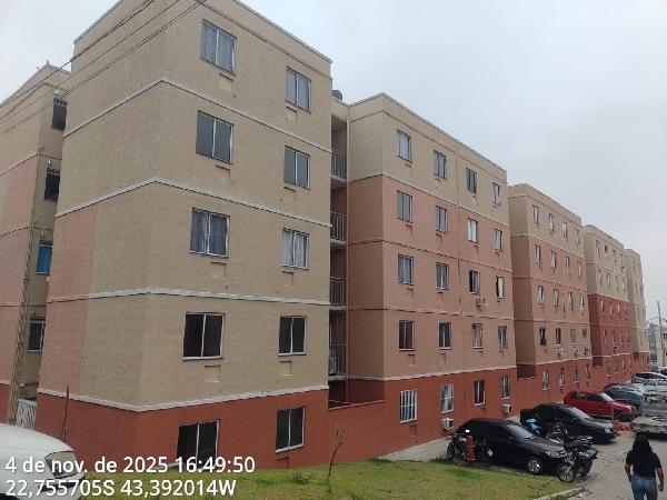 Vende-se em Belford Roxo-RJ  apto, 100.90 de área total, 45.18 de área privativa,  2_qto(s), a.serv, WC, 1_sala(s), cozinha, 1_vaga(s) de garagem.
